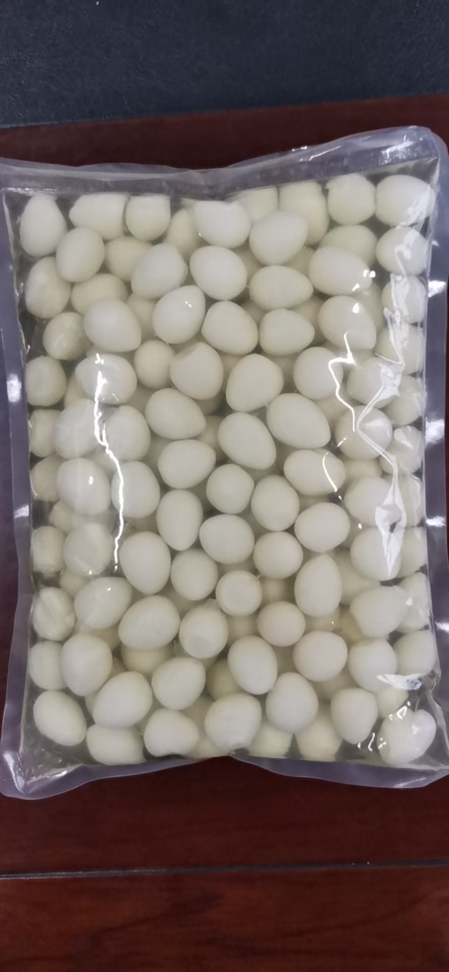 鹌鹑蛋去皮